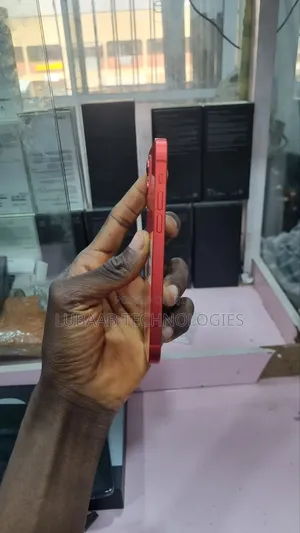 Apple iPhone 12 128 GB Red