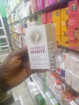 Express White Exfoliating Clarifying Magic Soap