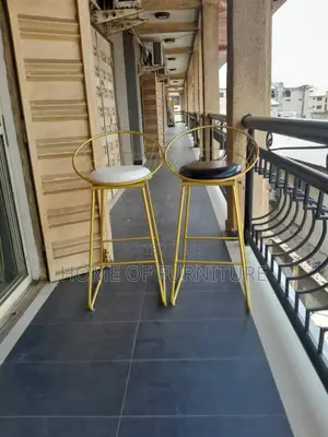 Comfortable Bar Stool– Perfect for Bars, Restaurants Kitchen Islands