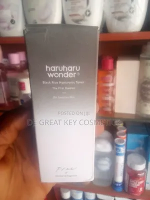Haruharu Wonder Black Rice Hyaluronic Toner the First Essence