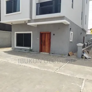 Furnished 4bdrm Duplex in Shonibare Estate, Maryland for rent