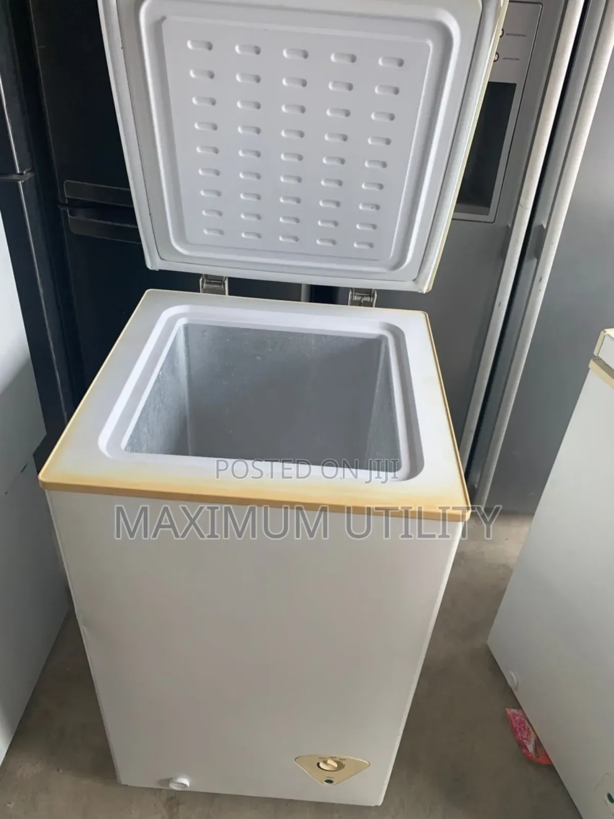 Essential 60ltrs Belgium Chest Freezer. Working Well