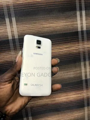 Samsung Galaxy S5 16 GB White