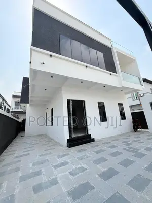 5bdrm Duplex in Lekki County Homes for sale