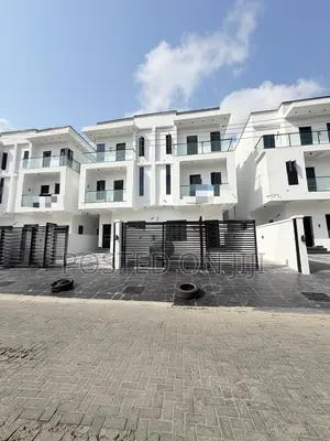 5bdrm Duplex in Lekki County Home for sale