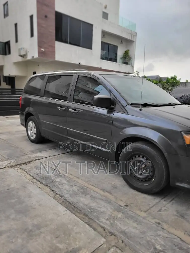 Dodge Caravan 2016 Gray