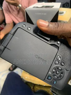 Canon Eos 800d Camera With 18-55mm Lens