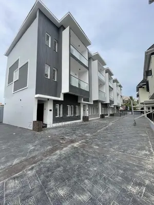 Furnished 4bdrm Townhouse/Terrace in Ogunfayo Eputu, Ajah for sale