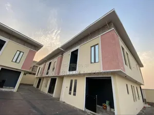 4bdrm Duplex in Iyana Adeoyo Gra, Rind Road for sale