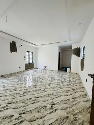 5bdrm Duplex in Ogudu Gra for sale