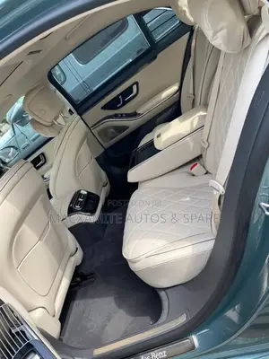 New Mercedes-Benz S-Class S 580 4MATIC Sedan 2025 Green