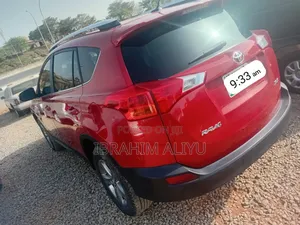 Toyota RAV4 2015 Red