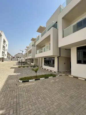 Smart 5-Bedroom Semi-Detached Duplex + B.Q