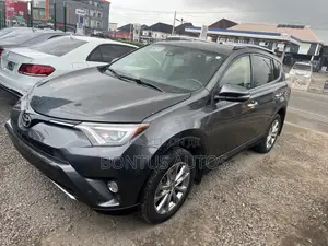 Toyota RAV4 Limited FWD (2.5L 4cyl 6A) 2016 Gray