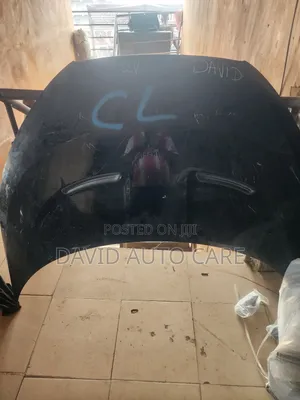Bonnet Hyundai Veloster Available
