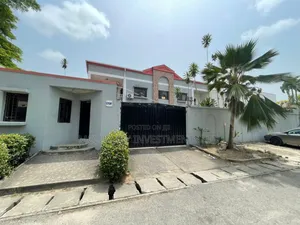 Furnished 3bdrm Apartment in Olugbosi Close, Victoria Island Extension