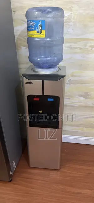 Neatly Used Water Dispenser With Mini Fridge Compartment