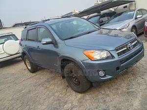 Toyota RAV4 3.5 2011 Blue