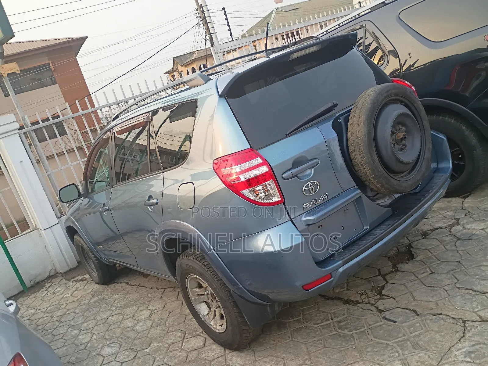Toyota RAV4 3.5 2011 Blue