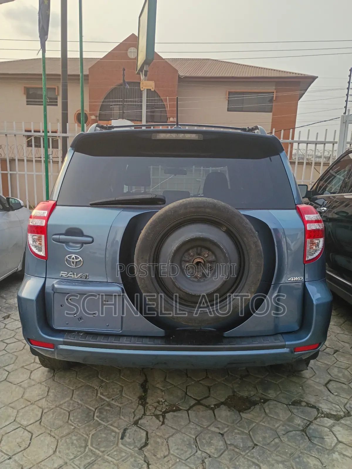 Toyota RAV4 3.5 2011 Blue
