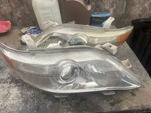 A Pair of Toyota Camry 2010/2011 Headlight