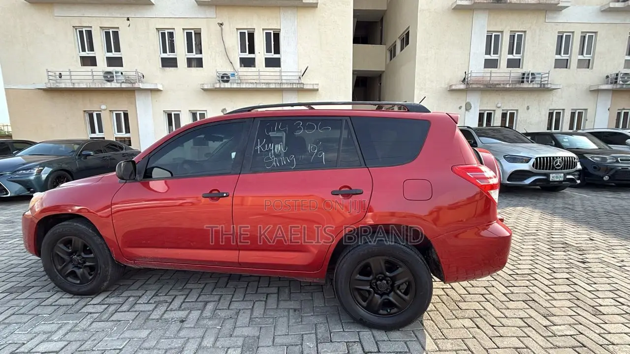 Toyota RAV4 2012 Red