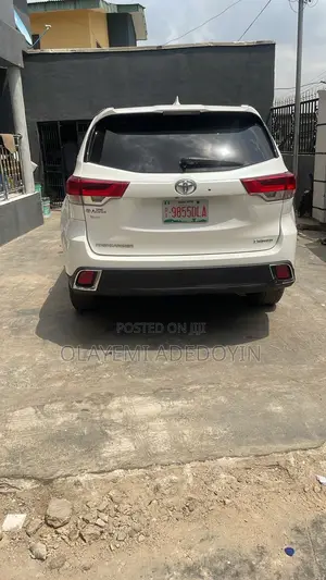Toyota Highlander Limited 4x4 V6 (3.5L 6cyl 8A) 2018 White