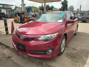 Toyota Camry 2014 Red