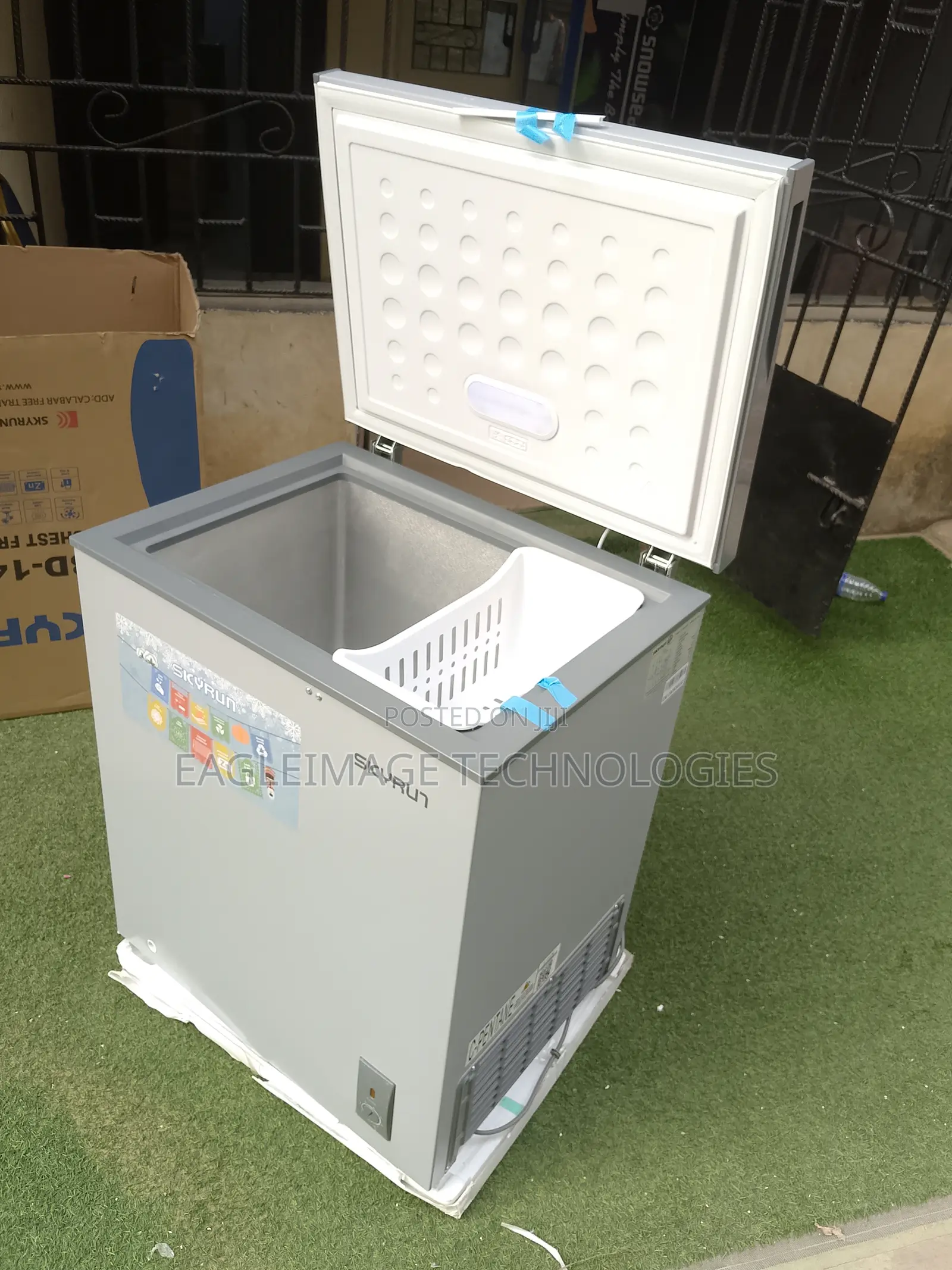 Skyrun 145l Deep Freezer (Low Voltage Start)