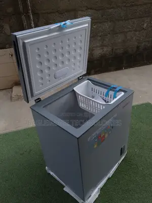 Anti-Rust Skyrun 145 Litre Chest Freezer