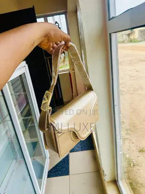 Luxury Style Gold Leather Handbag + Free Mini Battery Fan!