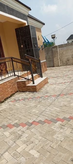 1bdrm Bungalow in Warri for rent
