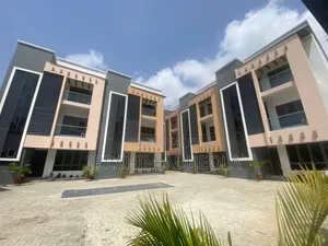 4bdrm Townhouse / Terrace in Banana Island for rent