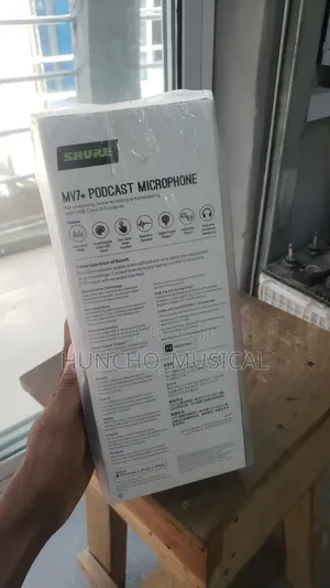 Mv7+ Podcast Microphone