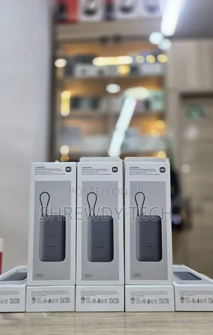 Xiaomi Powerbank With Integrated Cable