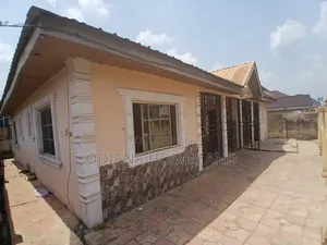 3bdrm Bungalow in Elebu, Off Akala, Ibadan for sale