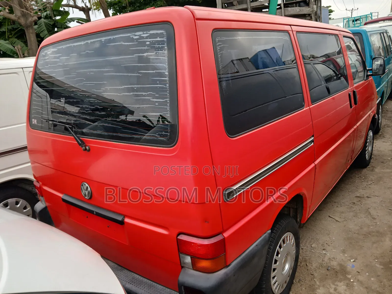 Volkswagen Transporter 2004 Red