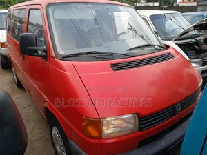 Volkswagen Transporter 2004 Red