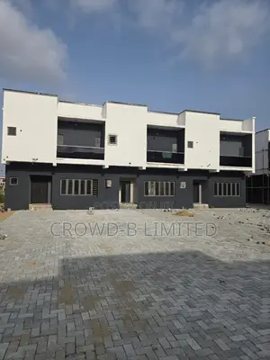 3bdrm Duplex in The Estate Pennek, Ogombo for sale