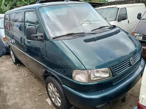 Volkswagen Transporter 2004 Green