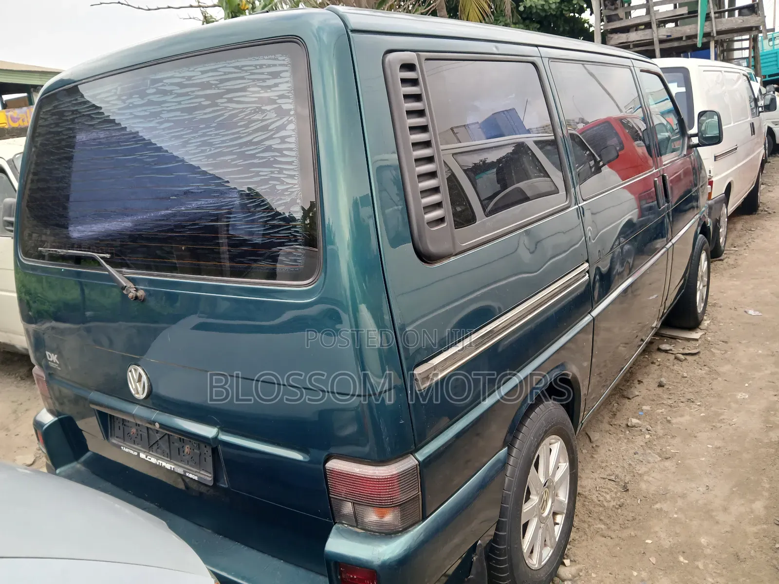 Volkswagen Transporter 2004 Green