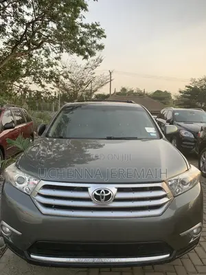 Toyota Highlander 2011 Gray