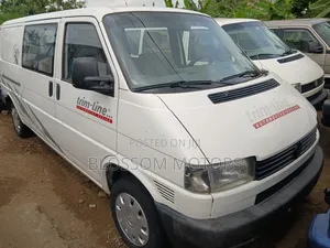 Volkswagen Transporter 2004 White