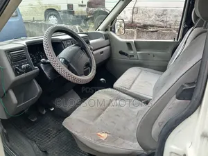 Volkswagen Transporter 2004 White