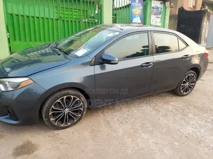 Toyota Corolla 2015 Blue
