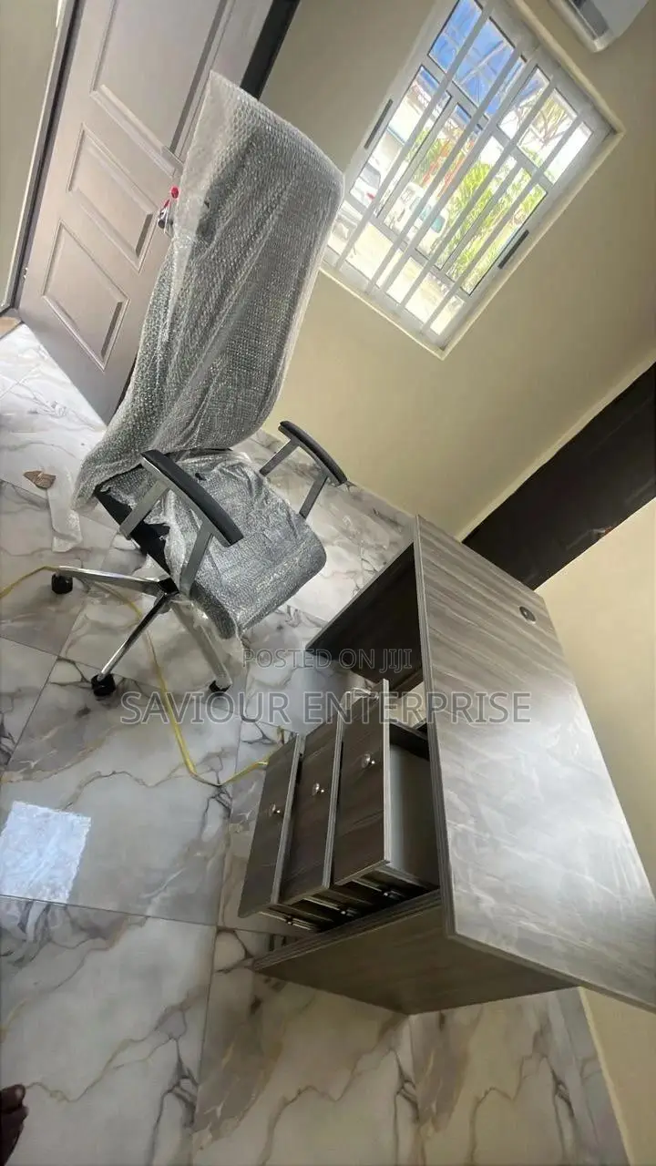 Office Chair and Table