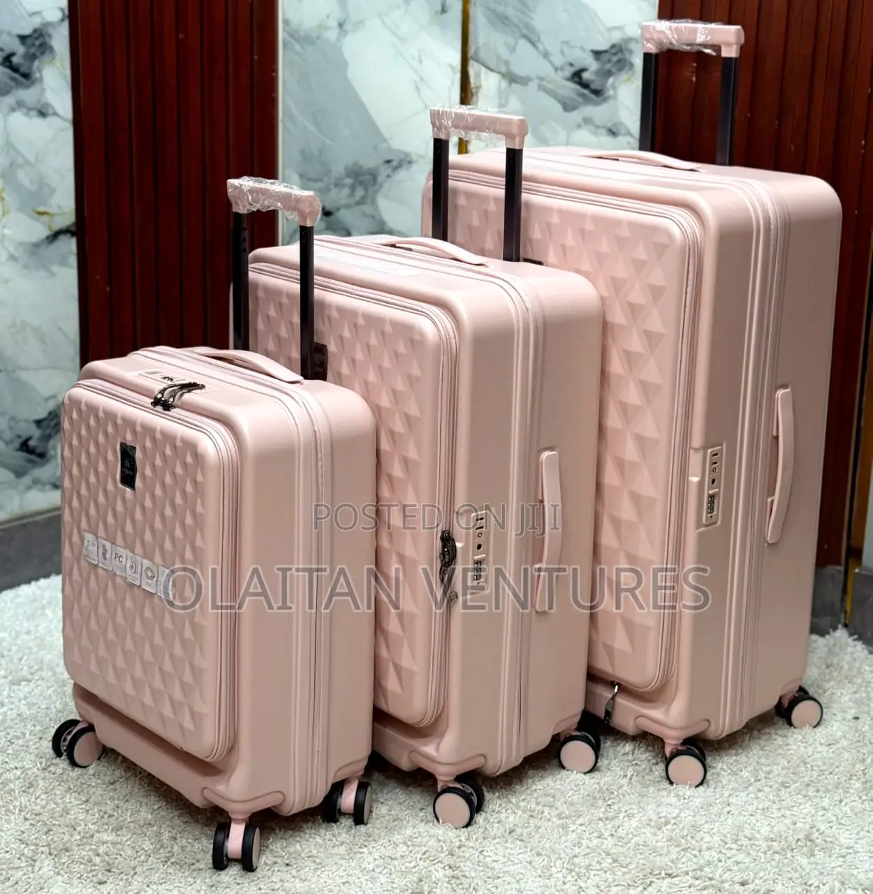Set of 3 Rubber Luggage Box
