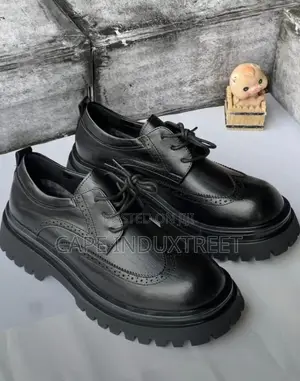 Luxury Brogue Platform Derby – Bold Elegance With Modern Edge