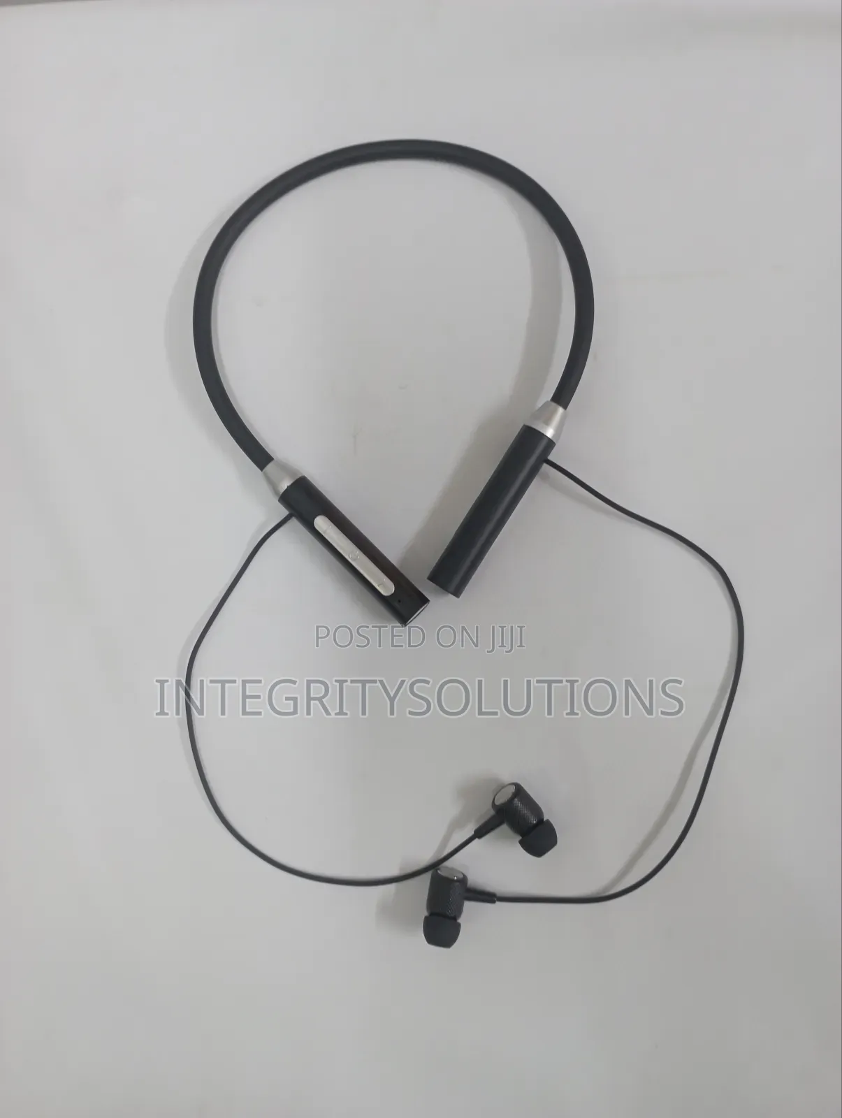 Wireless Bluetooth In-ear Neckband.