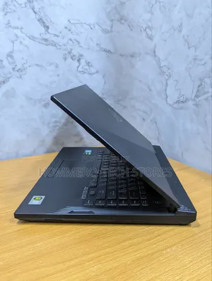 Laptop Asus ROG Strix G15 8GB Intel Core i7 SSD 512GB